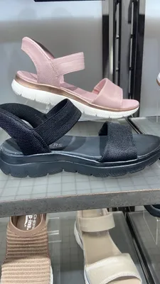 Sepatu skechers