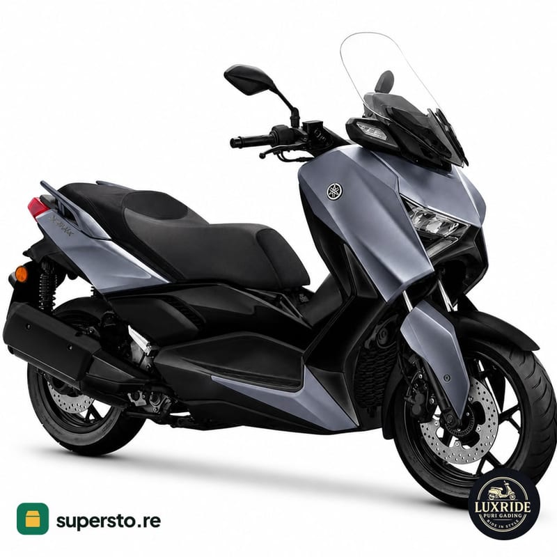 Motor matic Yamaha abu-abu hitam skutik rem cakram depan velg alloy windshield